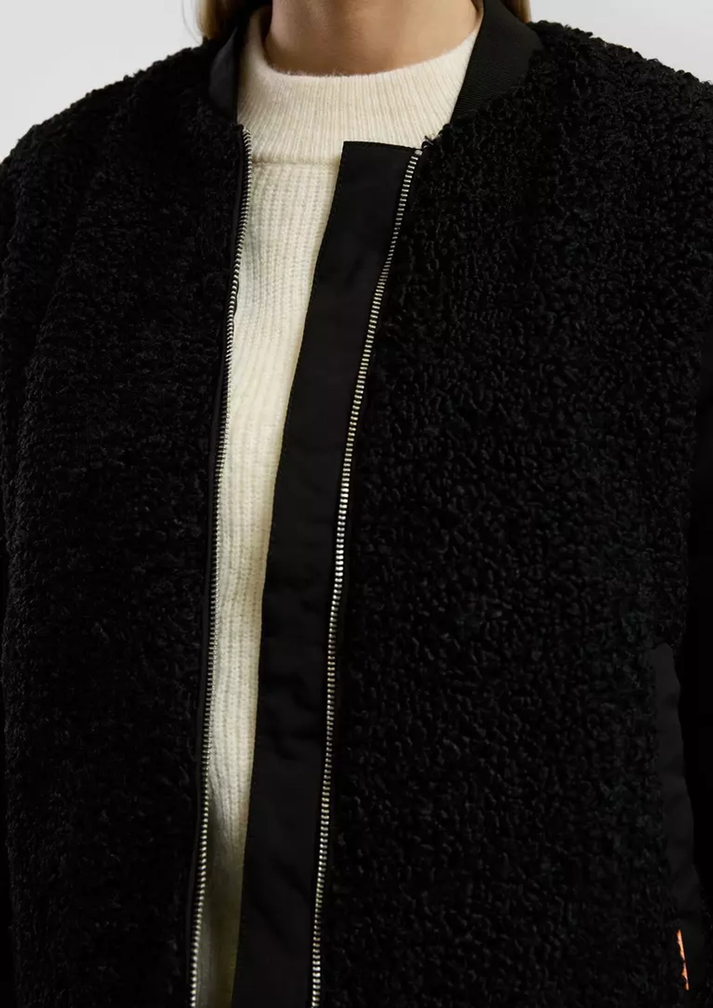 Куртка с меховой отделкой QS