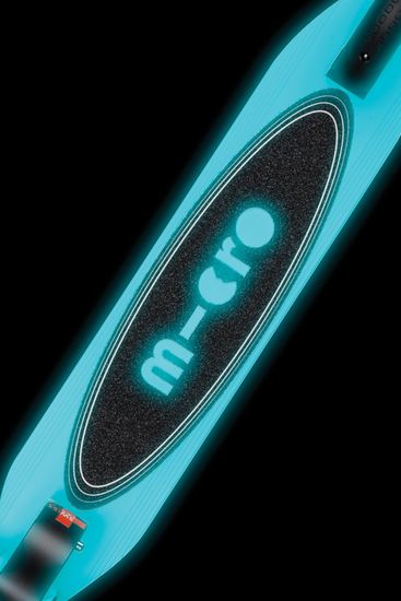 Самокат Micro Sprite Glow (светится в темноте) LED, белый