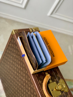 Louis Vuitton Zippy Wallet