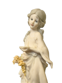 Статуэтка "Девушка - Осень" Capodimonte