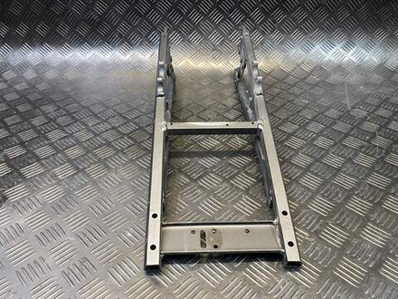 Подрамник Yamaha FZ1 Fazer RN17