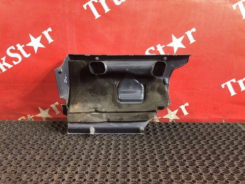 Накладка торпедо левая