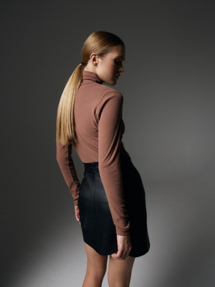 Водолазка с начесом, цвет какао