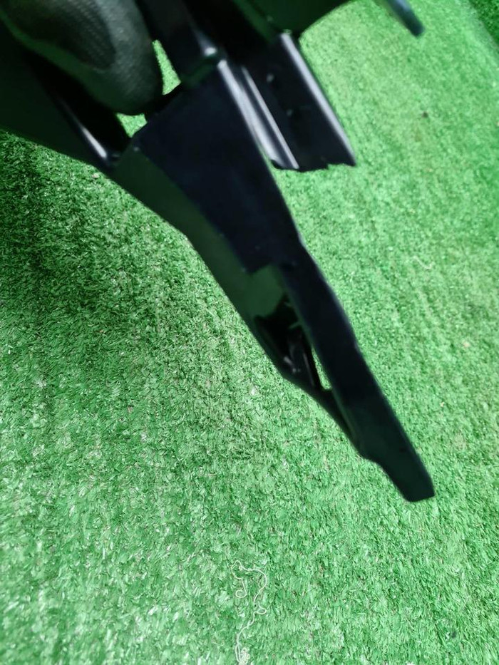 Решетка перед. бампера Mercedes S W223 20-нв AMG