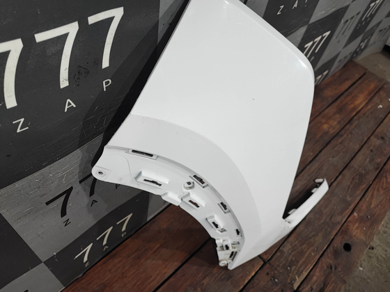 Накладка переднего бампера правая Geely Atlas 2 23-нв Б/У Оригинал 6010216700