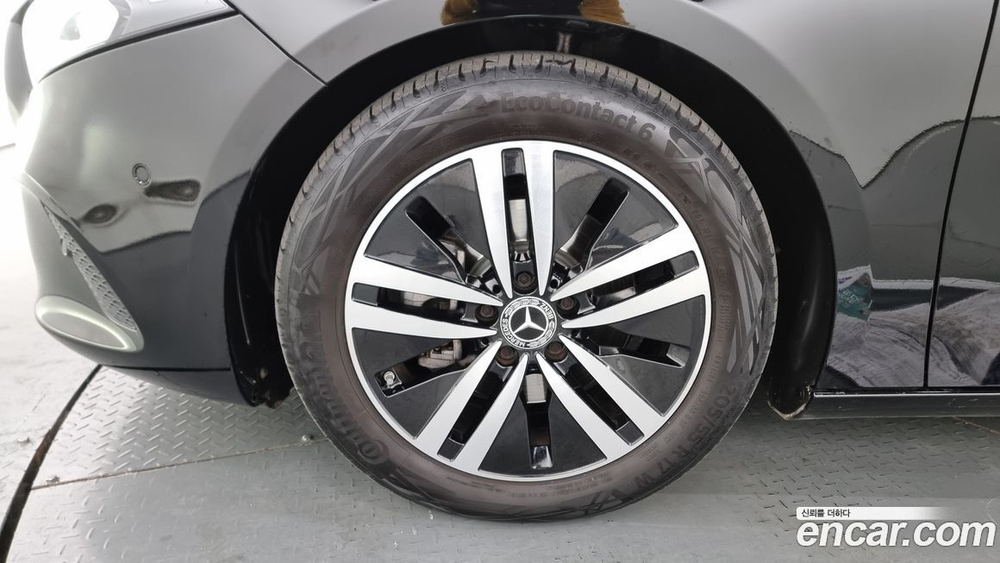 Mercedes-Benz A-Class W177 A200d Sedan (09.2021)