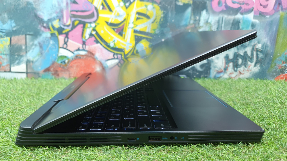 Игровой  DELL i7-9/8 Gb/GTX 1650 4 Gb/FHD G5 5590