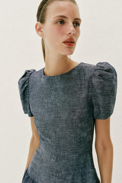 ZARA МИНИ-ПЛАТЬЕ С ОБЪЕМНЫМИ РУКАВАМИ, СИНИЙ