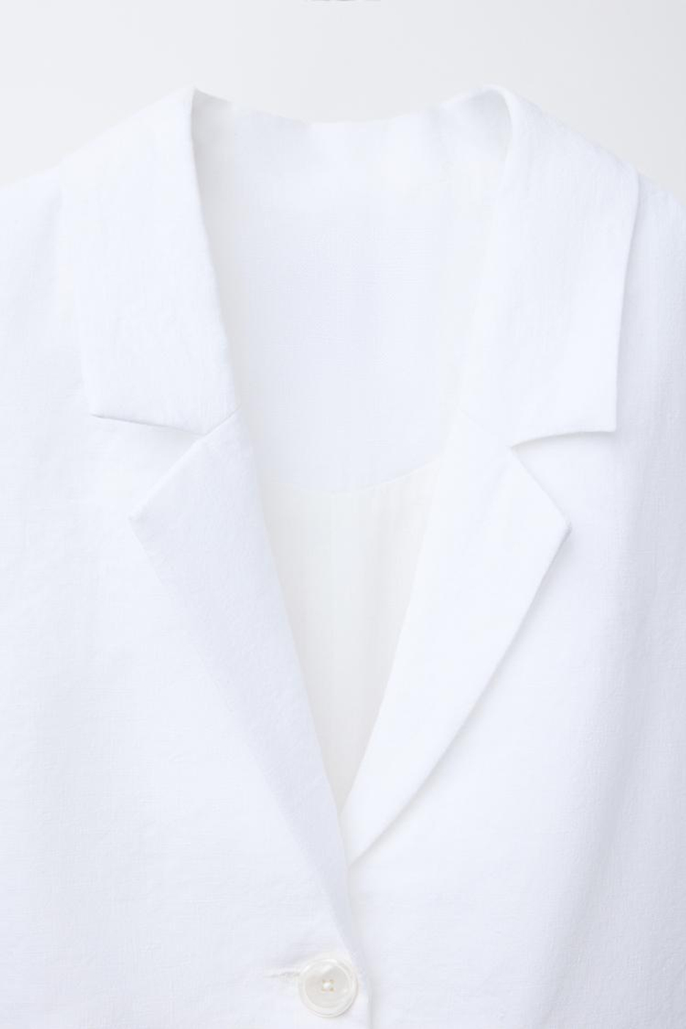 ZARA УКОРОЧЕННЫЙ БЛЕЙЗЕР, БЕЛЫЙ