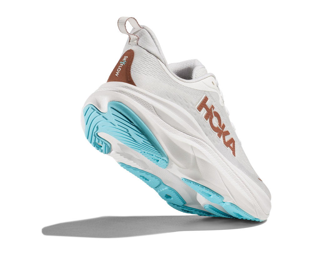 Кроссовки женские Hoka Skyflow