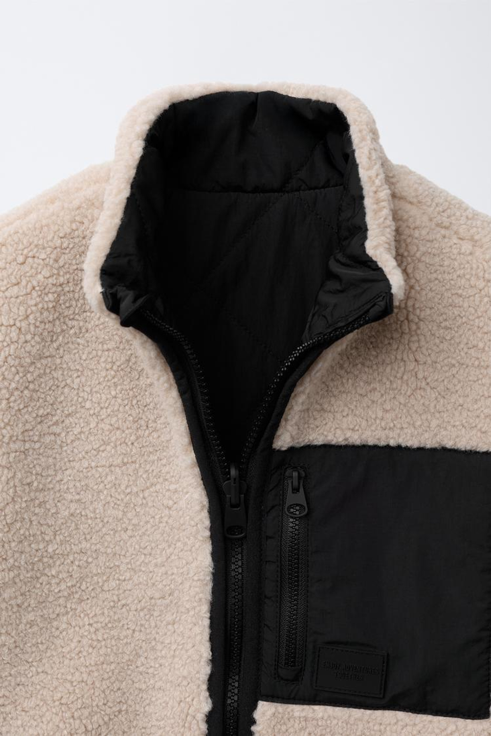 ZARA ДВУСТОРОННИЙ ЖИЛЕТ ИЗ ИСКУССТВЕННОЙ ОВЧИНЫ, ЭКРЮ