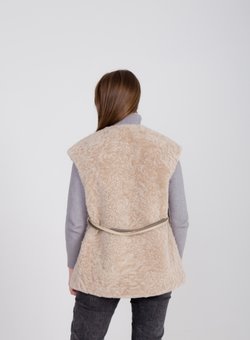 женский жилет из овчины