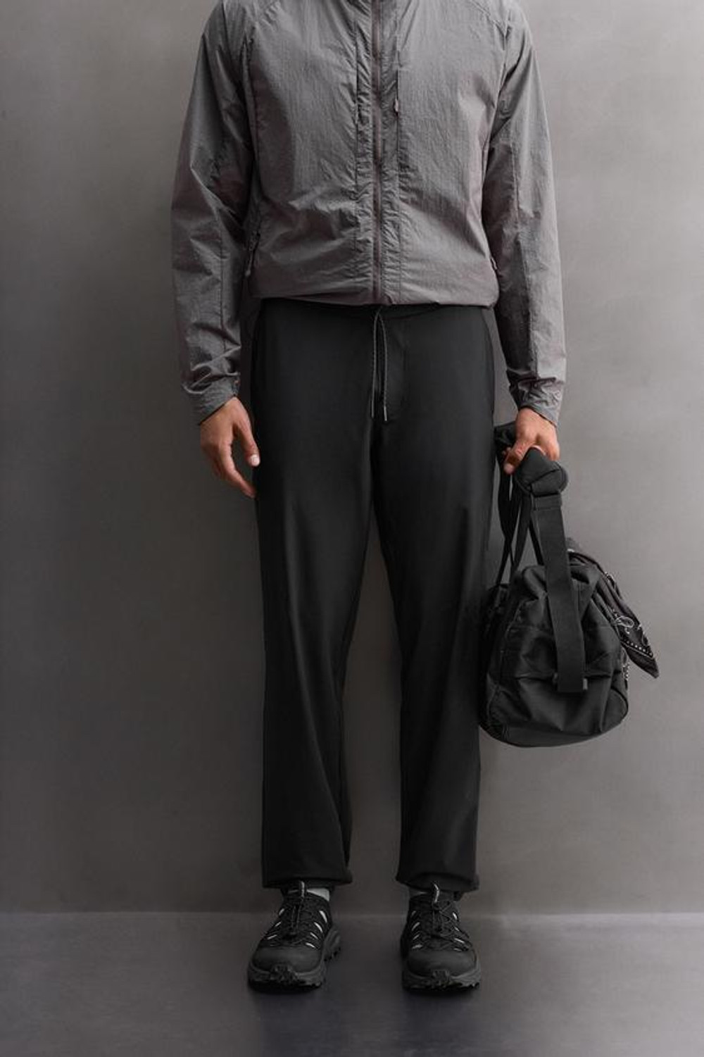 ZARA ТЕХНИЧНЫЕ БРЮКИ ДЛЯ ТРЕНИРОВОК, ЧЕРНЫЙ