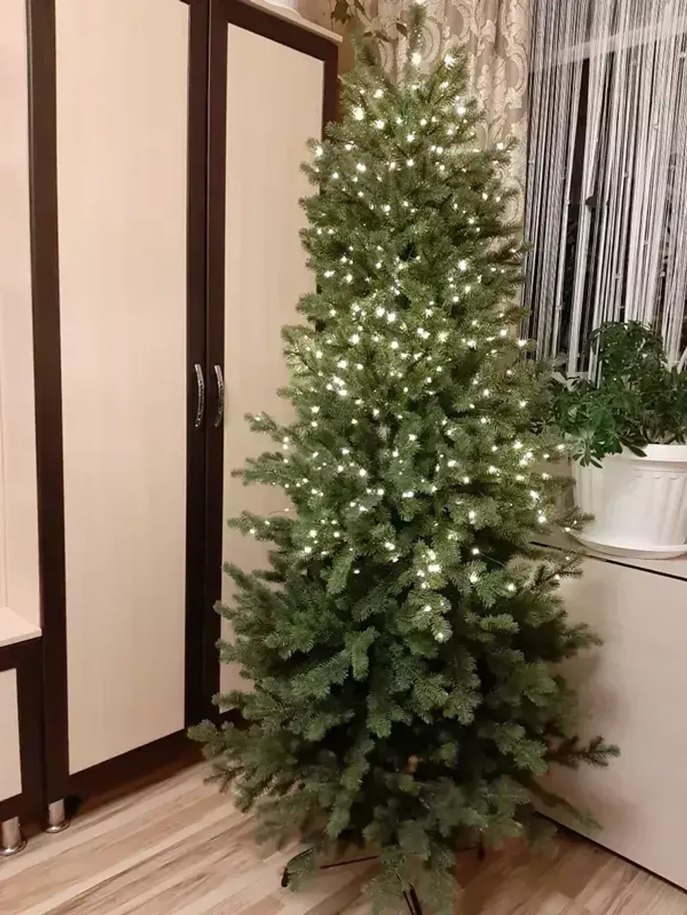 Искусственная узкая елка «Монте» (Литая хвоя) 120 см / 1,2 м