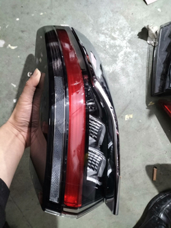 Задние фонари оригинал Honda UR-V (левые, внутренние и внешние)