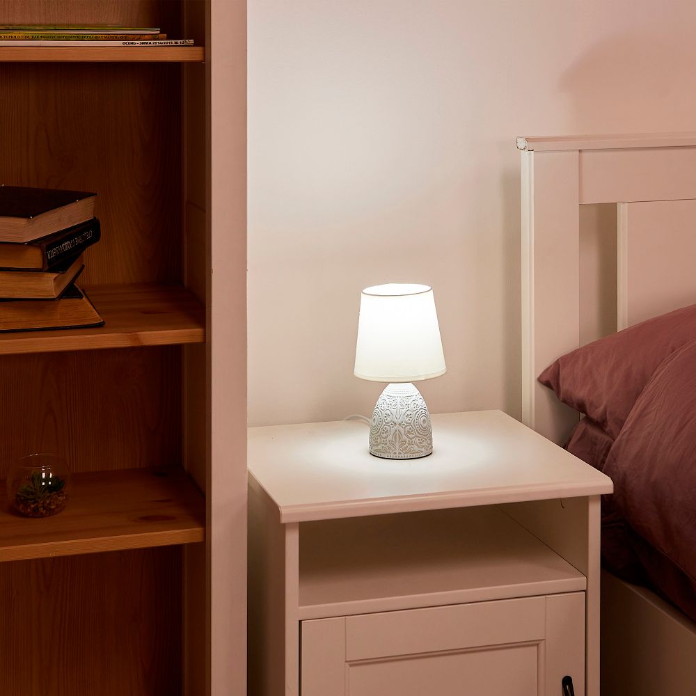 UML-B301 E14 LIGHT GREY Светильник настольный декоративный под лампу Е14. 40W. Механический выключатель. Светло-серый. ТМ Uniel