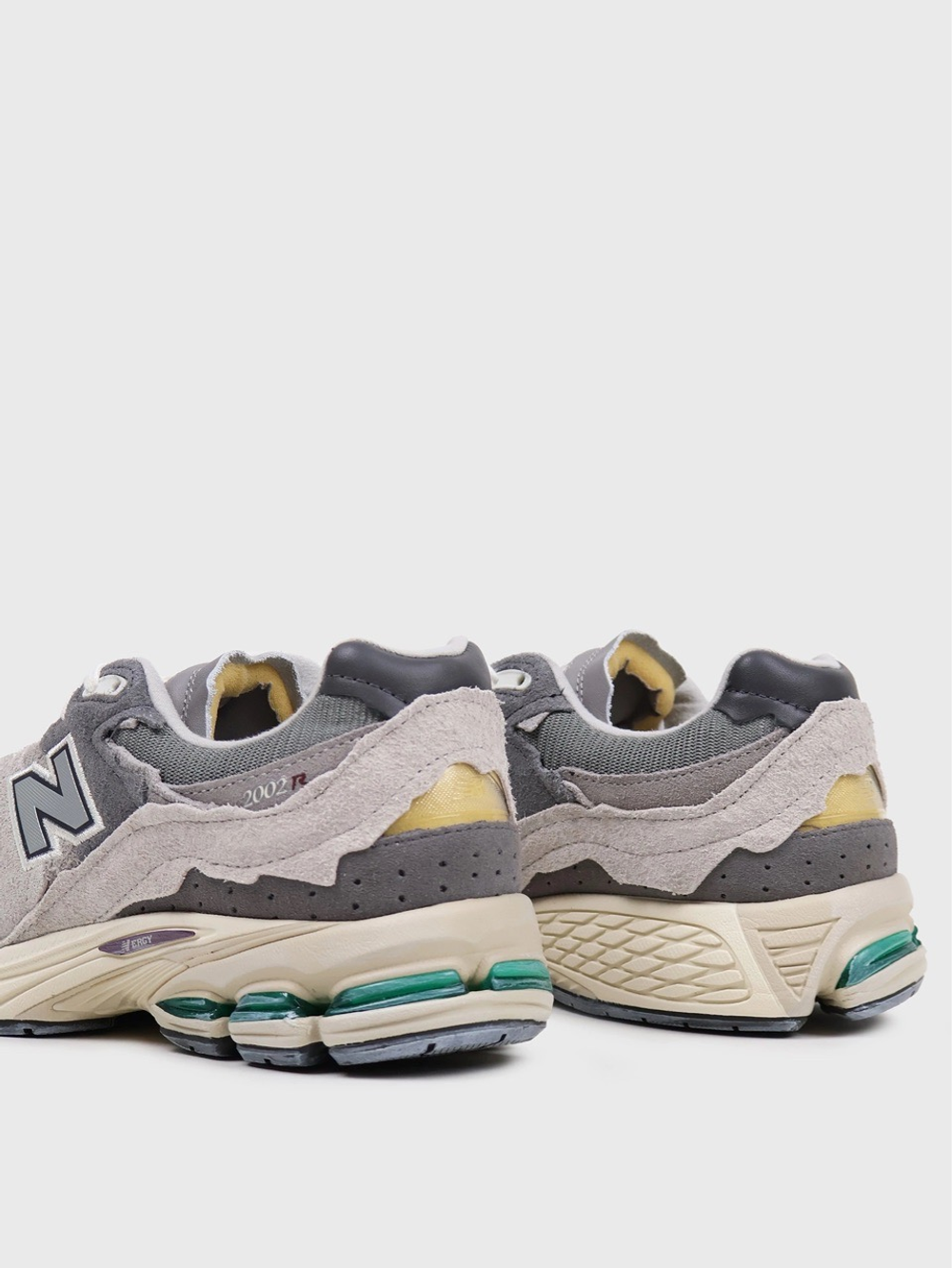 Кроссовки New Balance 2002R Protection Pack Rain Cloud