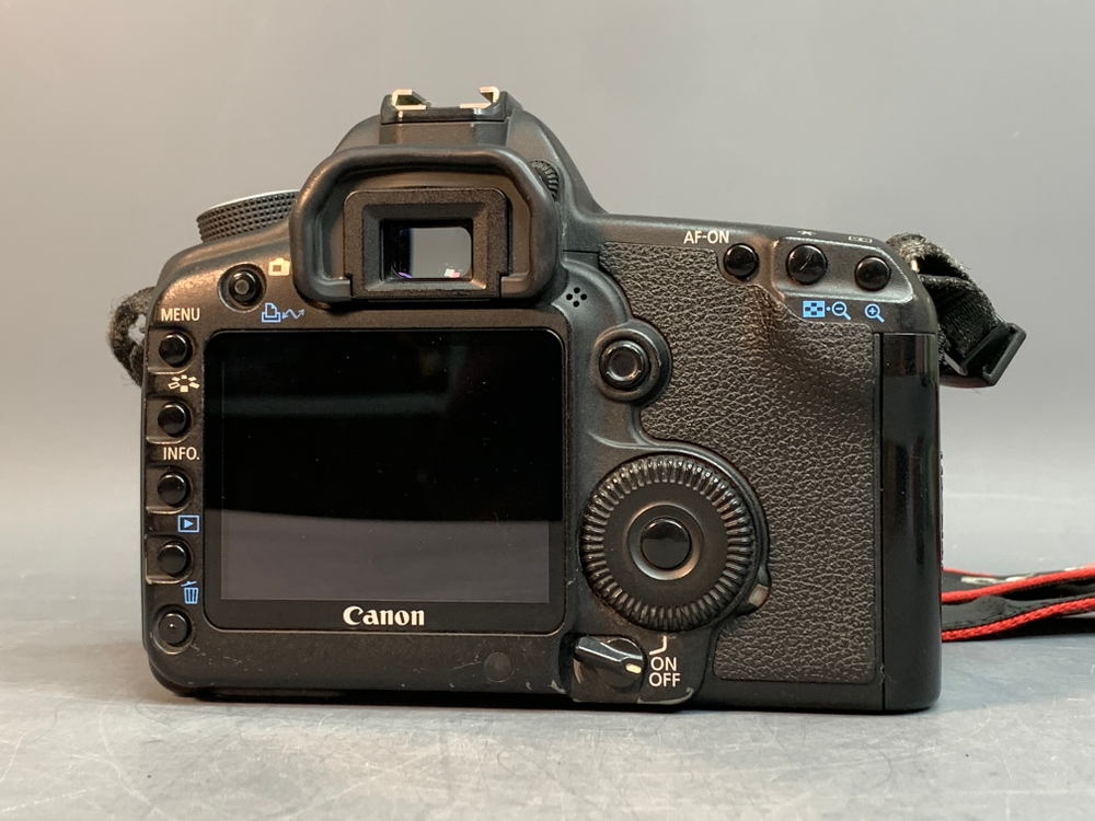 Canon EOS 5D Mark II перегревается плата