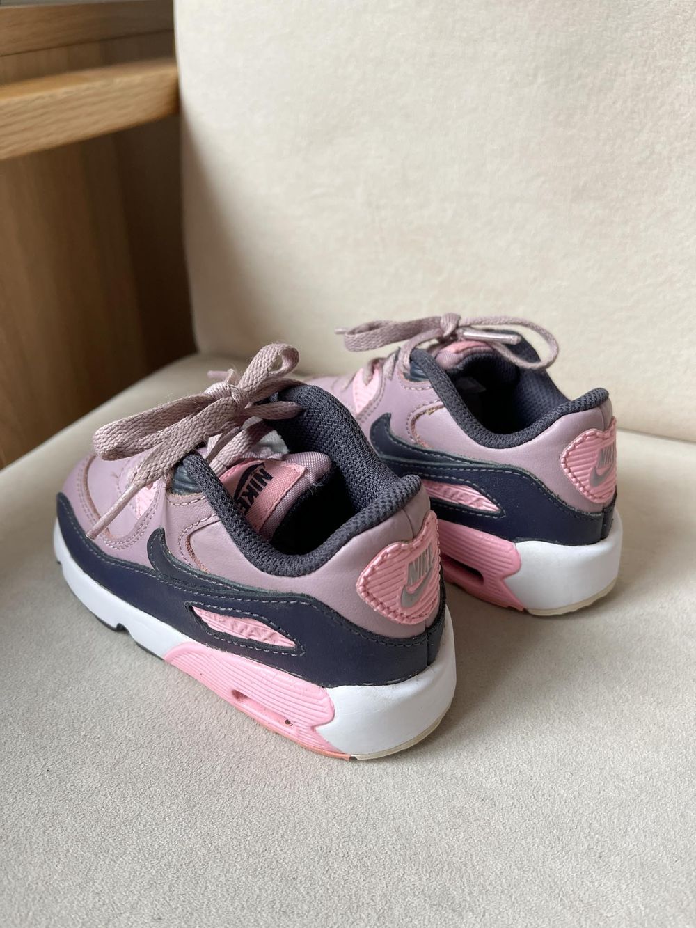 Кроссовки Nike, 24