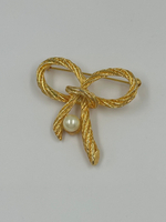 Брошь Бант с «жемчугом» AAi