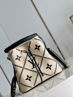 Louis Vuitton NeoNoe MM
