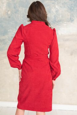 Платье-футляр красное из микровельвета
