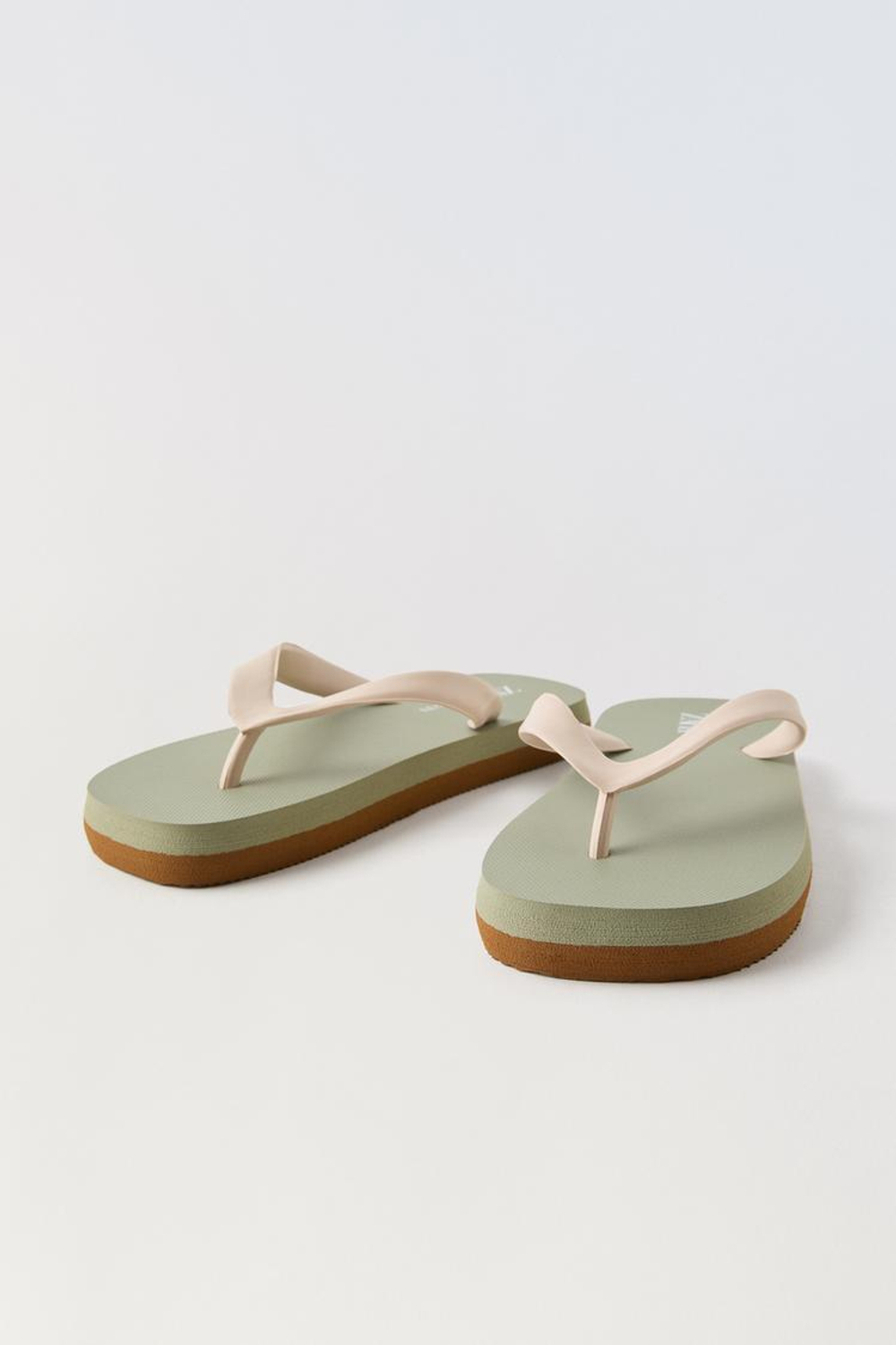 ZARA ОДНОТОННЫЕ ШЛЕПАНЦЫ, ЗЕЛЕНЫЙ