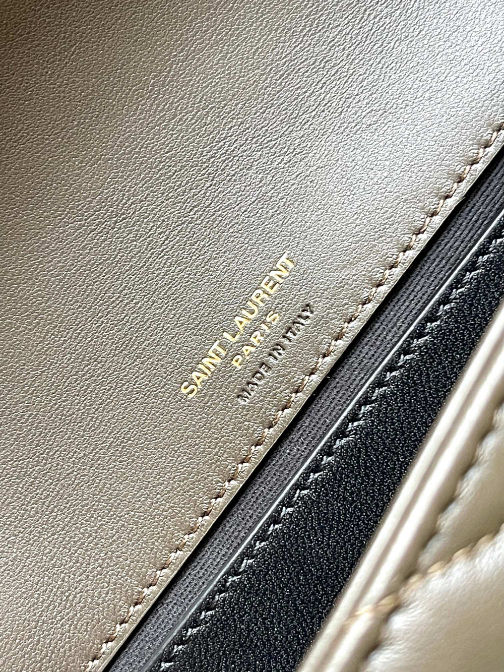Saint Laurent Loulou Mini 20 cm