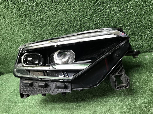 Битая Фара правая VW Polo 6 (2020-2022) LED