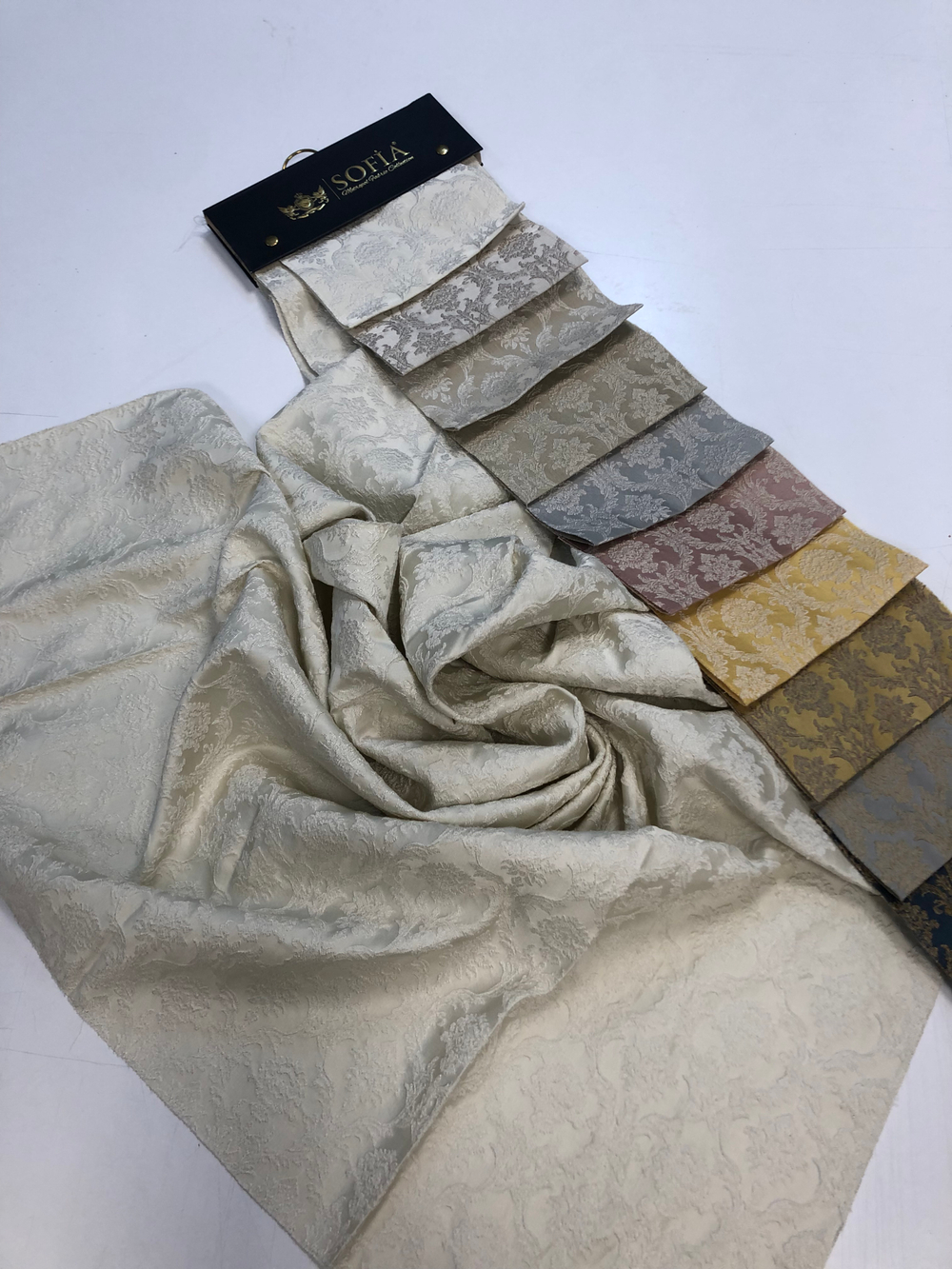 Ткань жаккард классика Sofia арт. jQ-19452 (высота 295 см, Турция)