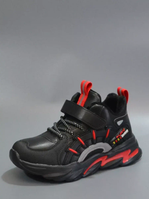 Кроссовки школьные