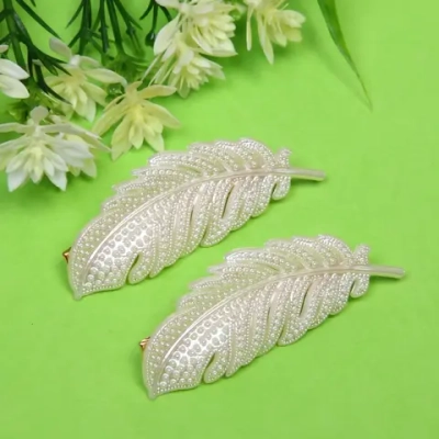 Зажимы для волос 2шт «KRASA - Aks», перышко, цвет белый, 8*2,5см