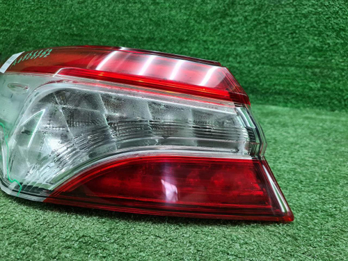 Фонарь левый внешний Toyota Camry XV70 (17-нв) LED