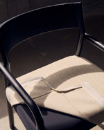 Стул Falconera со съемным чехлом из массива дуба с черной отделкой FSC Mix Credit