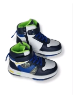 Ботинки для мальчика на весну