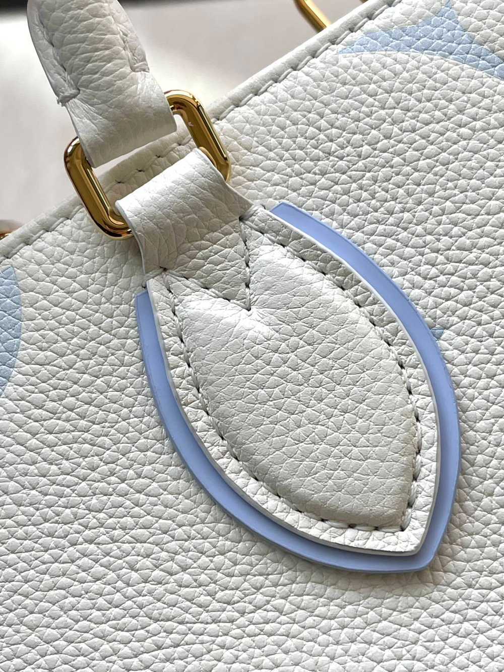 Louis Vuitton Onthego PM