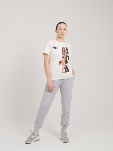 Футболка с принтом "Девушка со скейтом"