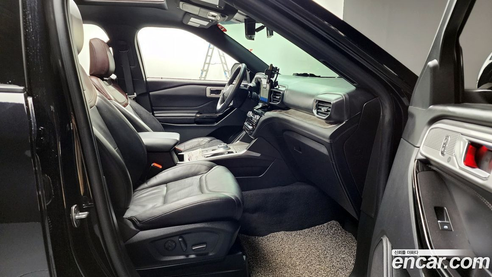Ford Explorer 6 Generation 3.0 Platinum 4WD (05.2022)