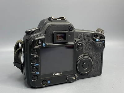 Canon EOS 30D