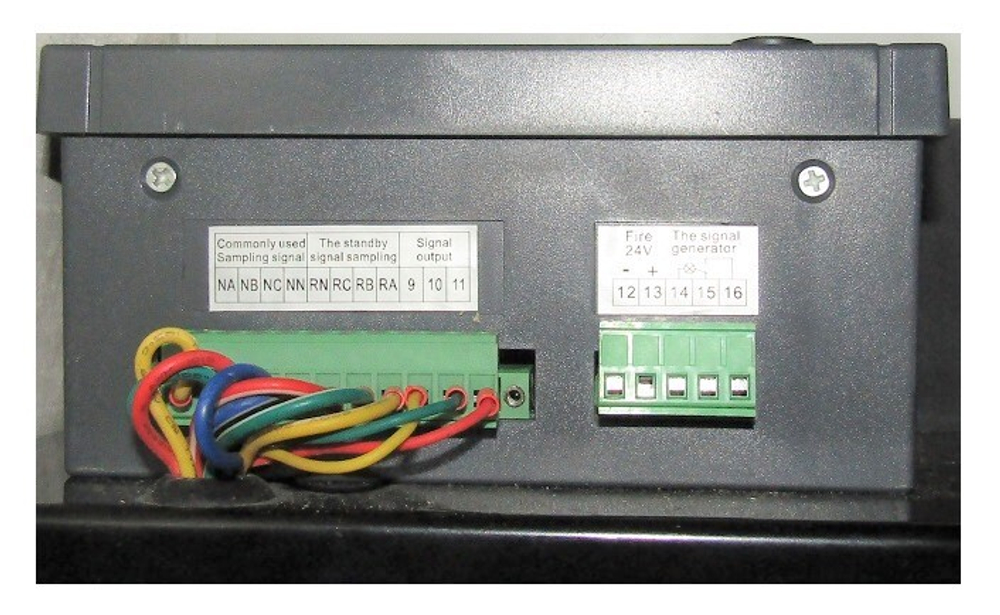 Реверсивный рубильник с логическим контроллером PTQ5-D1 3P 100A/Automatic Transfer Switch (with controller)