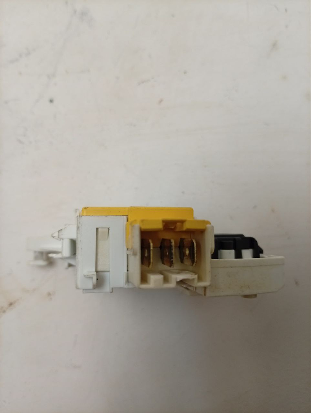 RST703DW кт18 Устройство блокировки люка (Замок) для стиральных машин Ariston Indesit INT016ID б/у