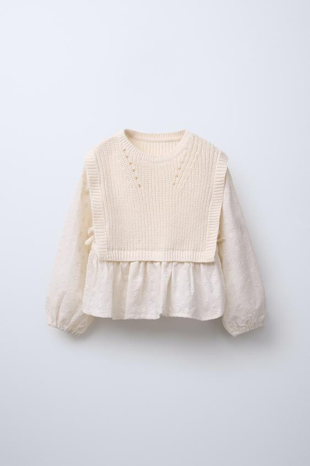 ZARA ТРИКОТАЖНЫЙ ЖИЛЕТ С КОНТРАСТНОЙ РУБАШКОЙ, ЭКРЮ