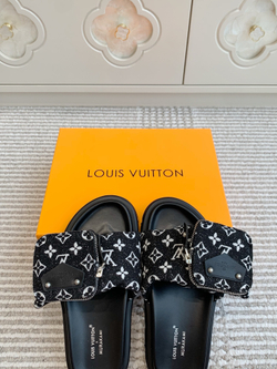 Louis Vuitton Pool Pillow Flat Comfort Mule