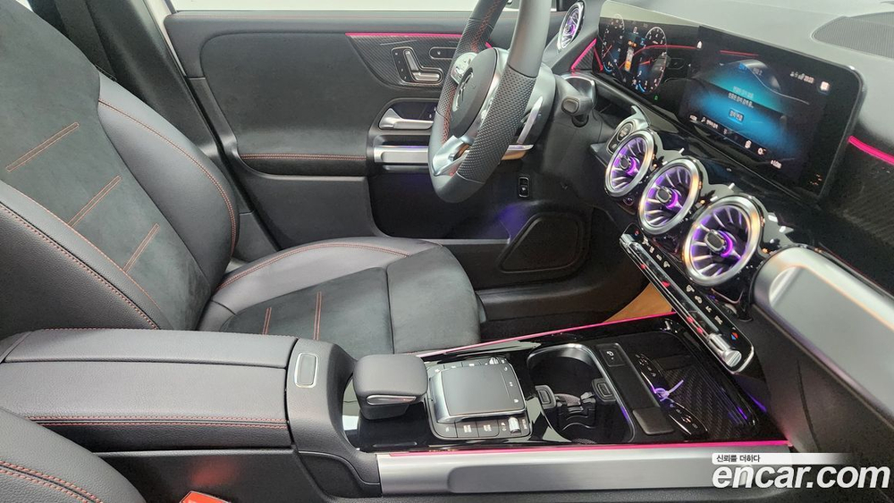 Mercedes-Benz GLB-Class X247 GLB250 4MATIC (10.2023)