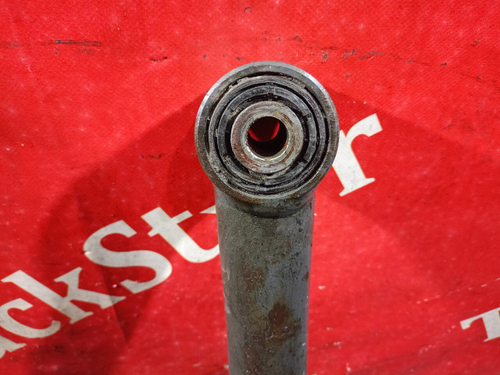 Стойка заднего стабилизатора