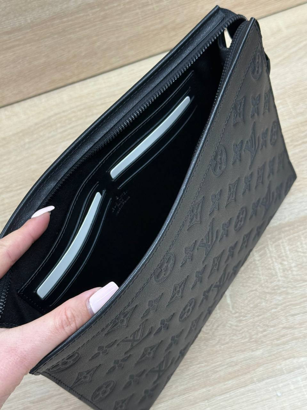 Папка Louis Vuitton