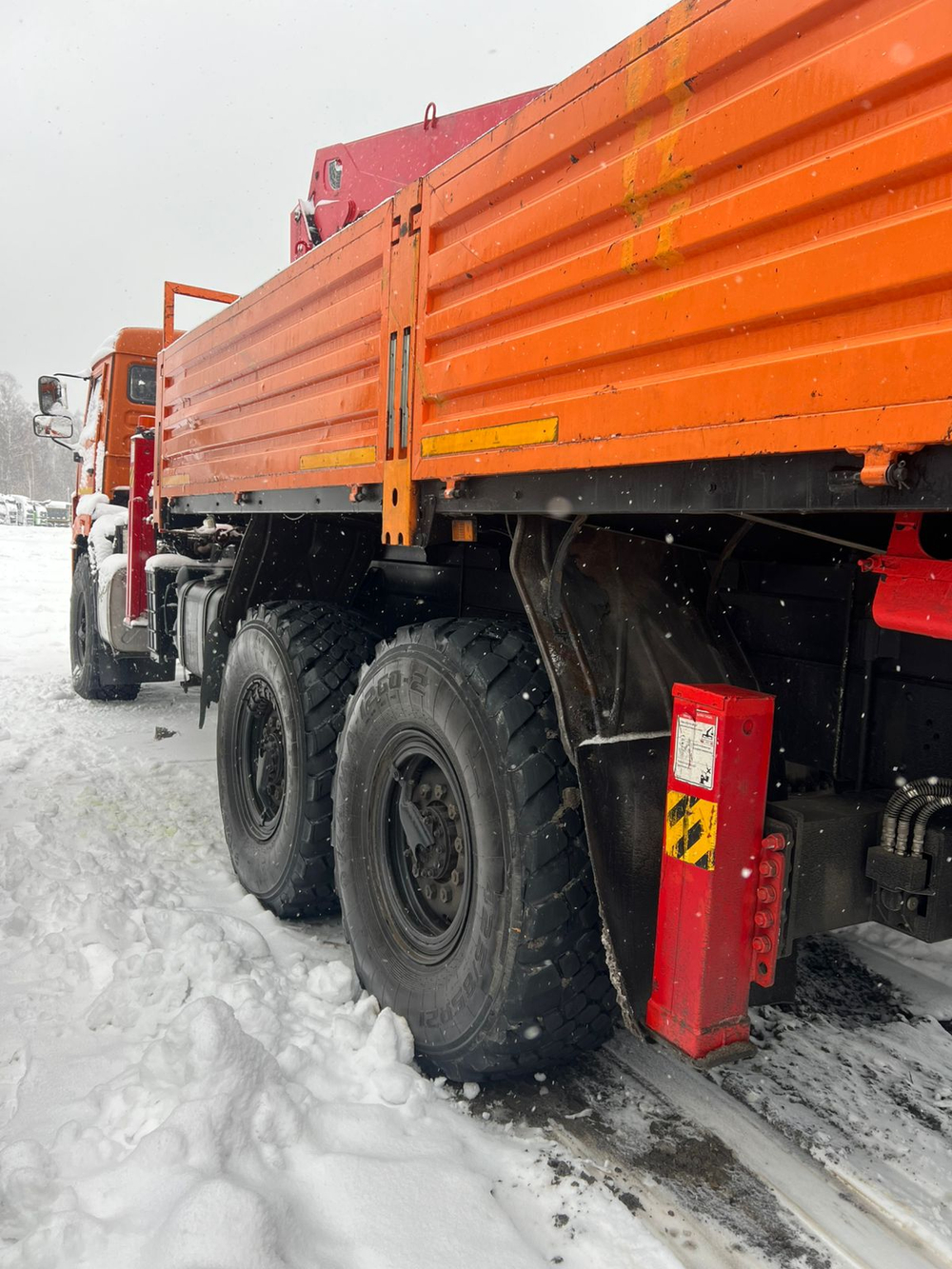 Агропромсервис 4382* на шасси КамАЗ 43118 6x6 Бортовой с КМУ 438240-02 (Дизельный, 11,8 л, 300 л.с.,
