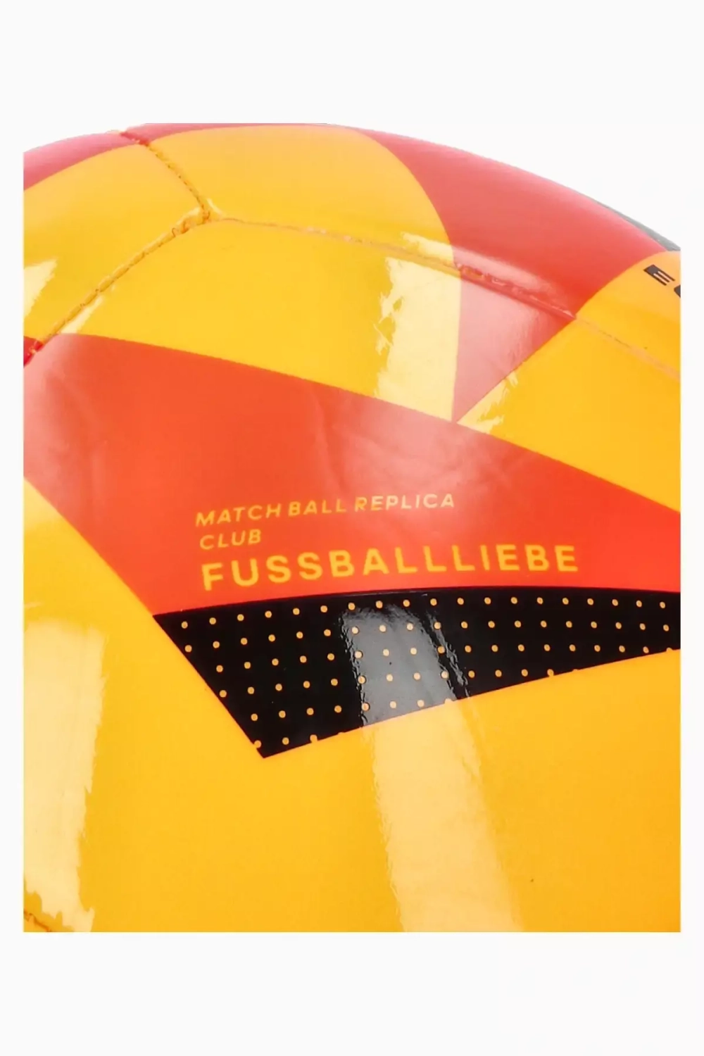 Футбольный мяч adidas Fussballliebe EURO 2024 Club размер 4