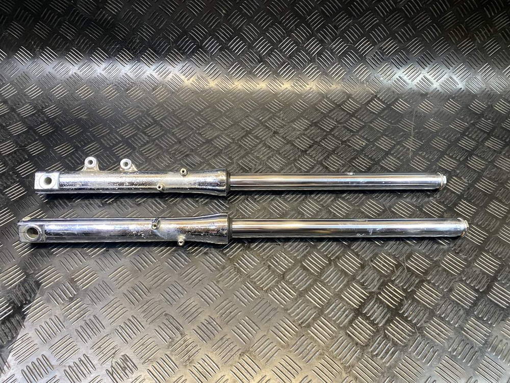 Перья вилки Suzuki Intruder VS750 VR51A