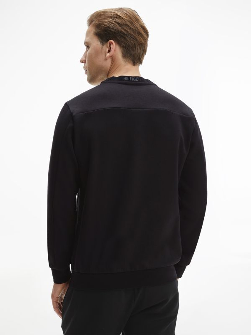 Куртка теннисная Tommy Hilfiger Tech Essentials Crew - black